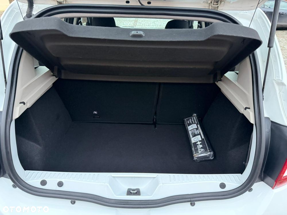 Dacia Sandero 1.2 16V 75 Laureate - 28