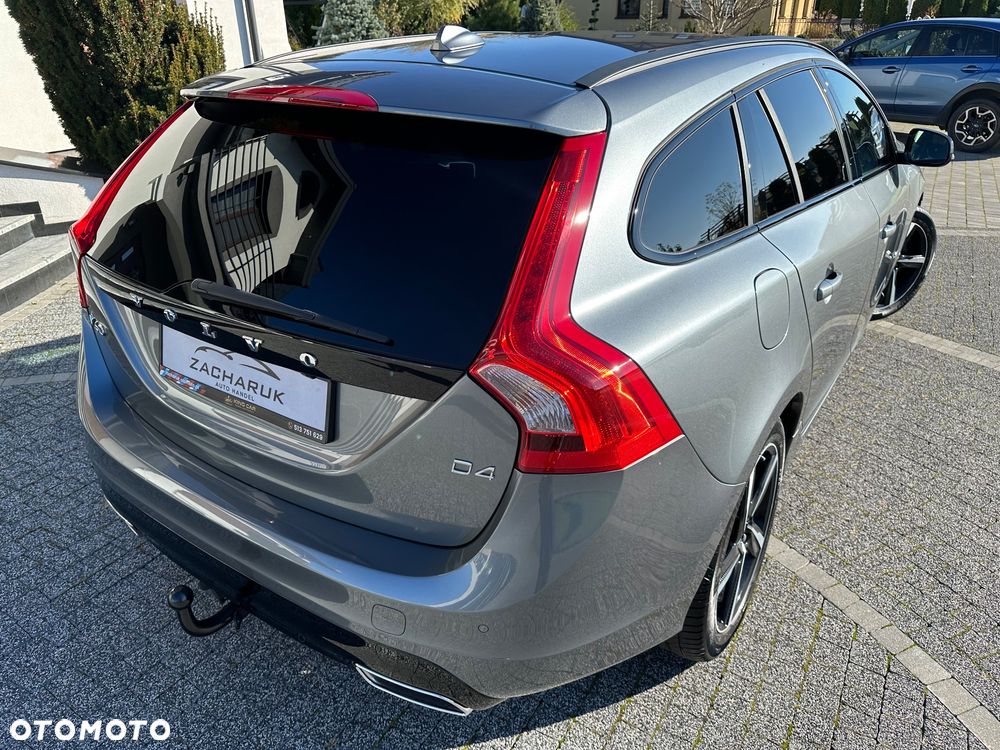 Volvo V60 D4 Geartronic Summum - 10