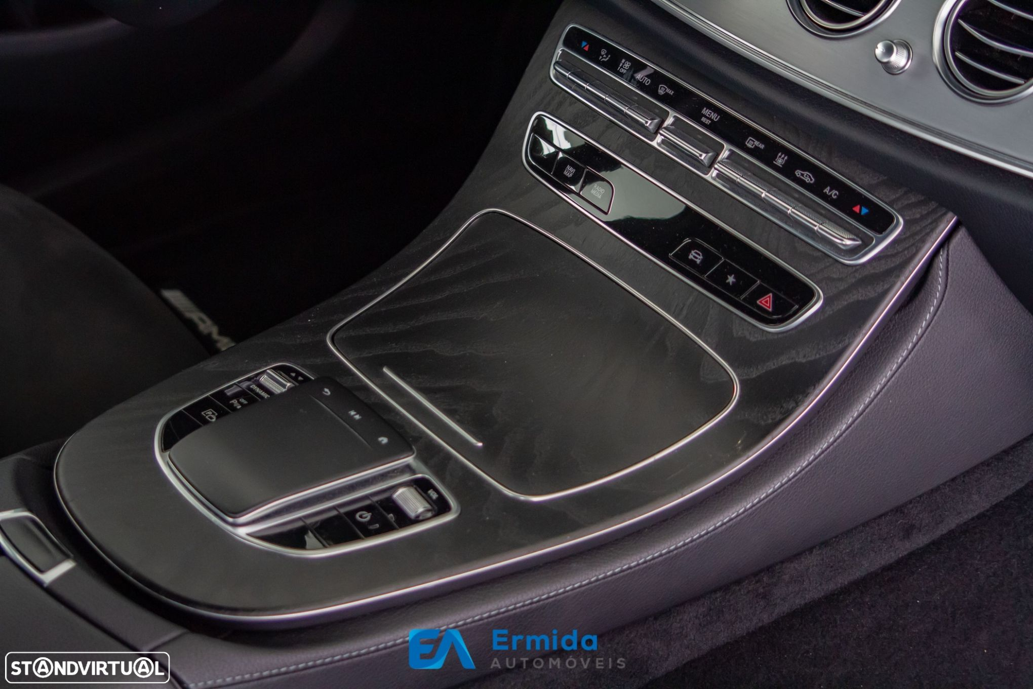 Mercedes-Benz E 300 de AMG Line - 35