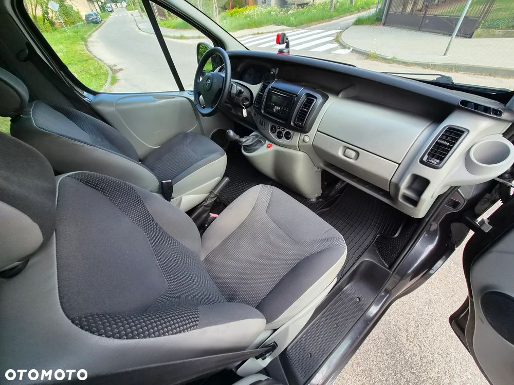 Opel Vivaro - 25