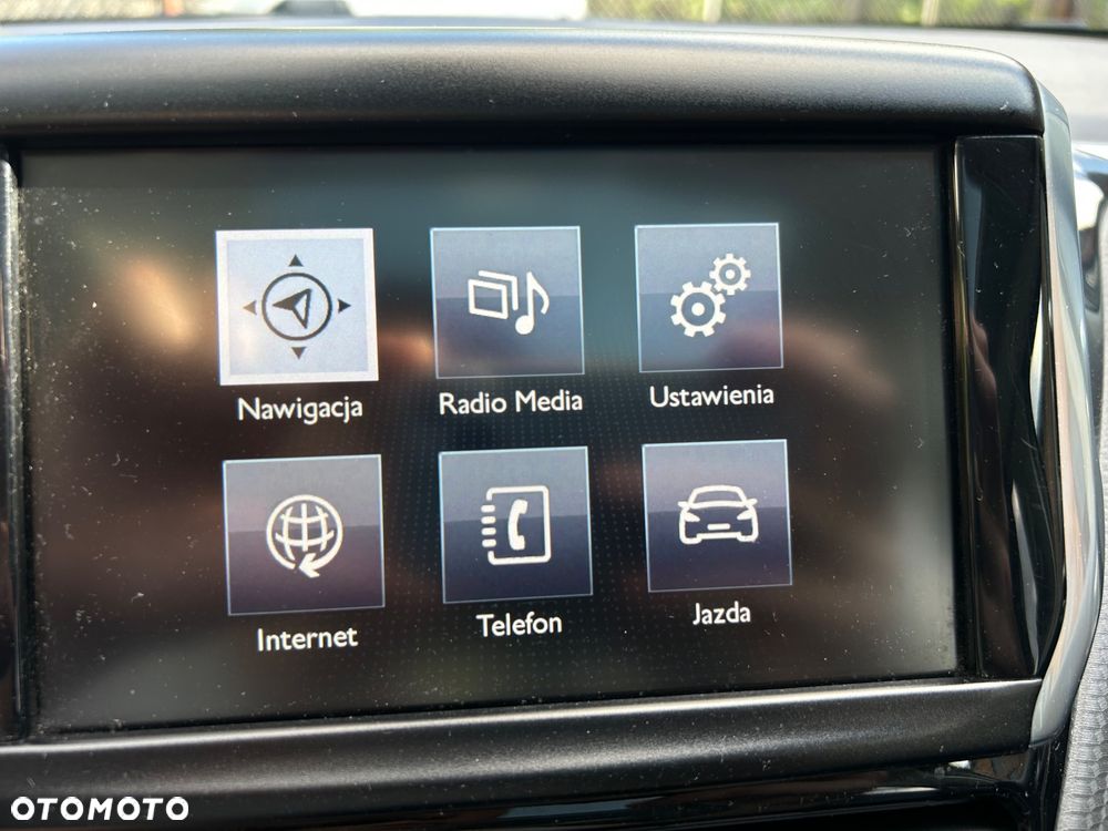 Peugeot 2008 1.6 e-HDi Allure S&S - 31