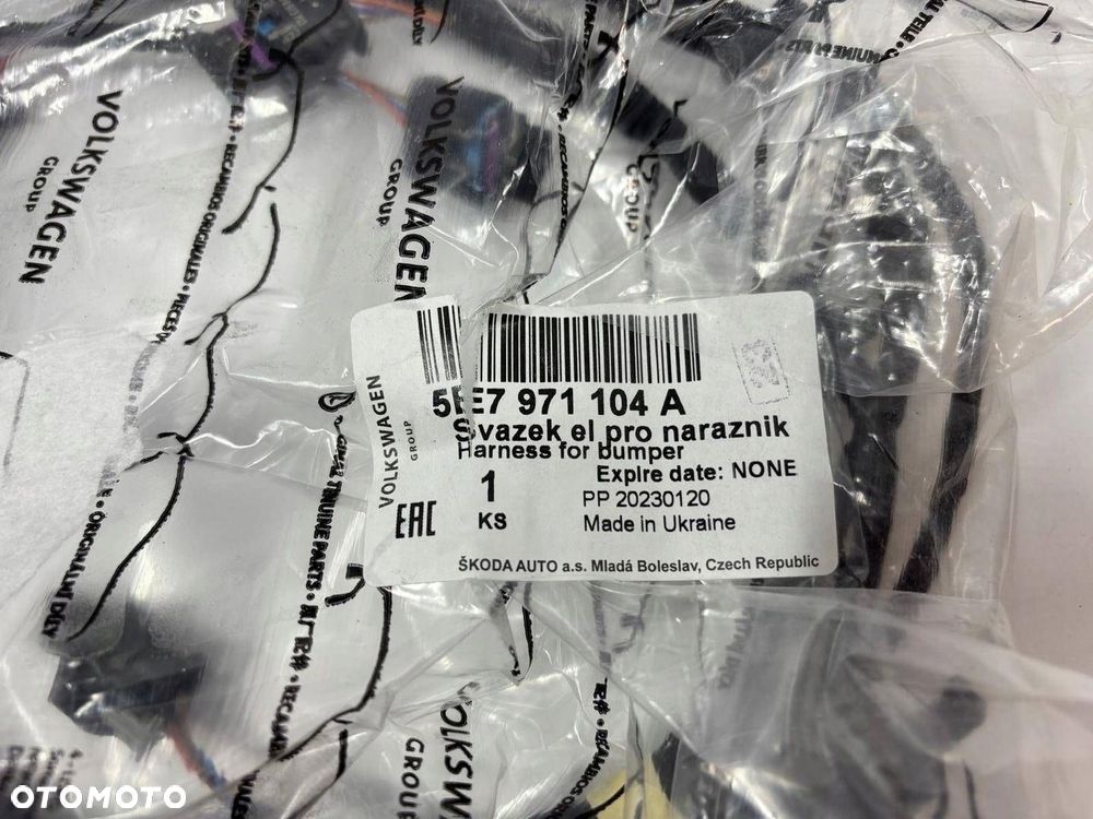 Skoda Octavia IV 4 wiązka czujników PDC zderzaka tył 5E7971104A - 3
