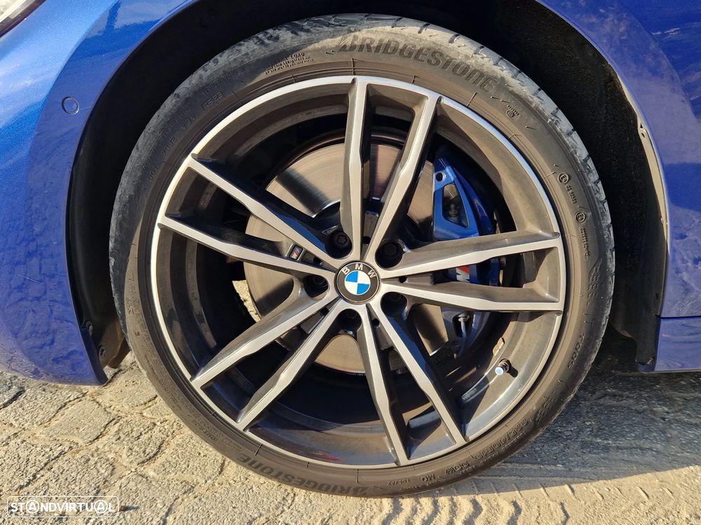 BMW 330 i Pack M Auto - 14