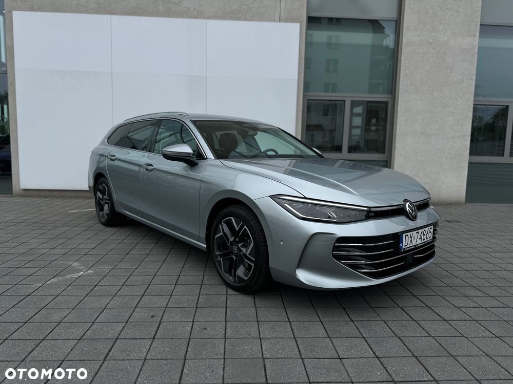 Volkswagen Passat Variant 1.5 TSI ACT mHEV Elegance DSG - 2