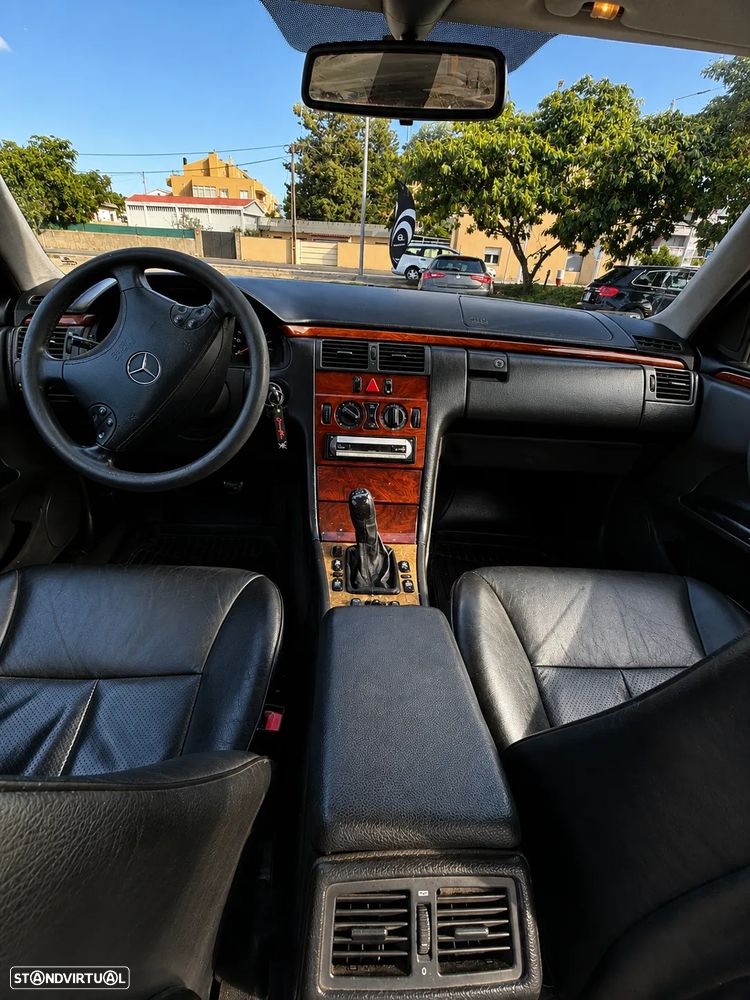 Mercedes-Benz E 220 CDI Avantgarde - 10