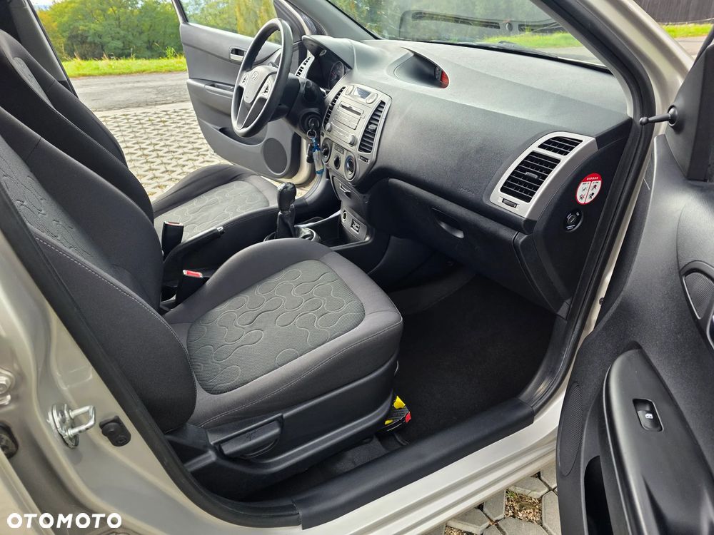Hyundai i20 1.4 CRDi Style - 9
