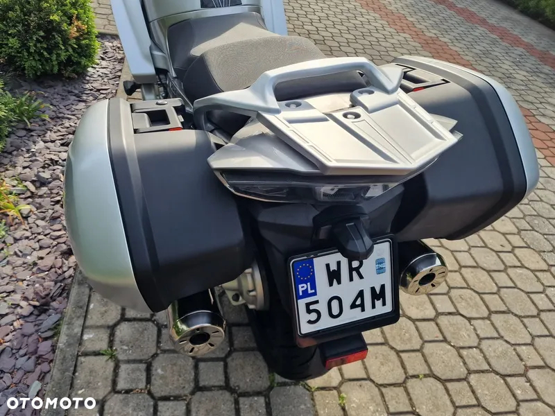Yamaha FJR - 2