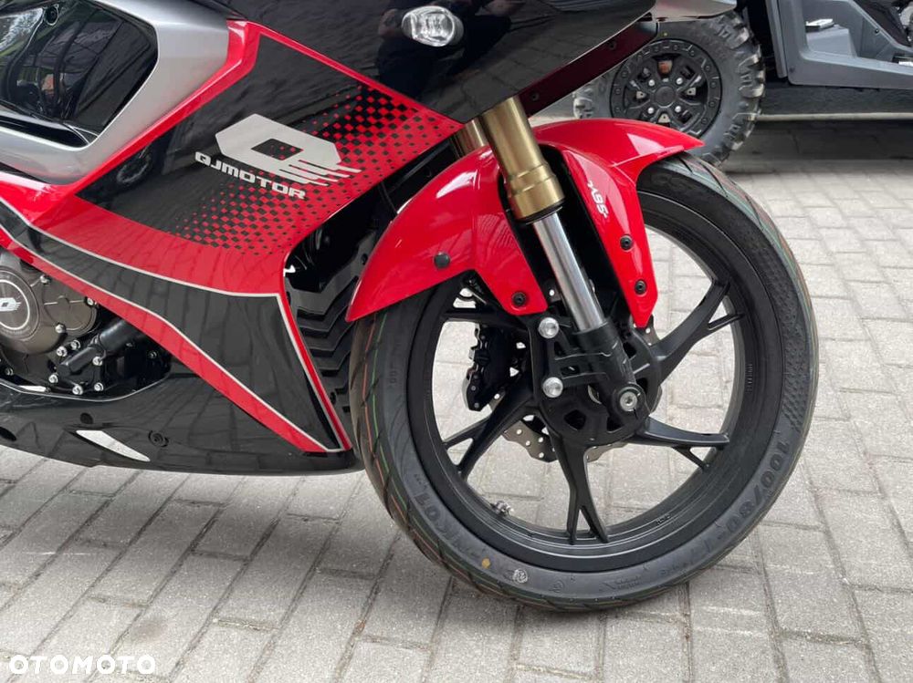 QJMOTOR SRK 125R - 5