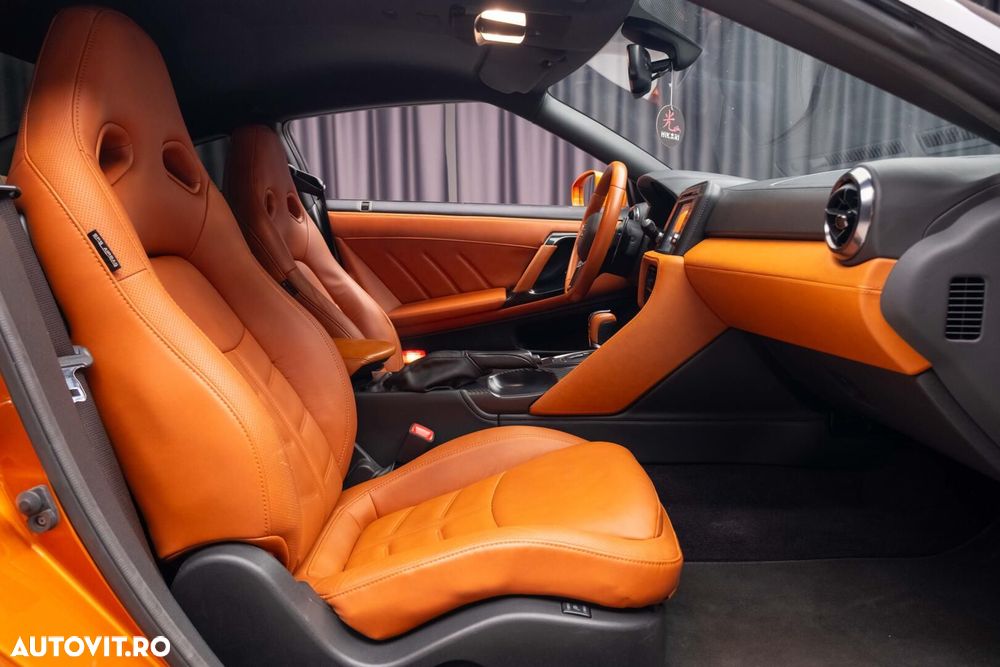 Nissan GT-R - 30
