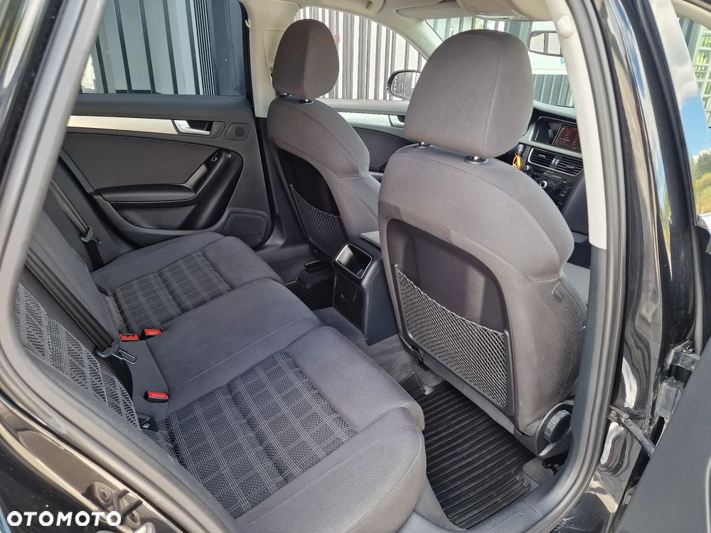 Audi A4 Avant - 16