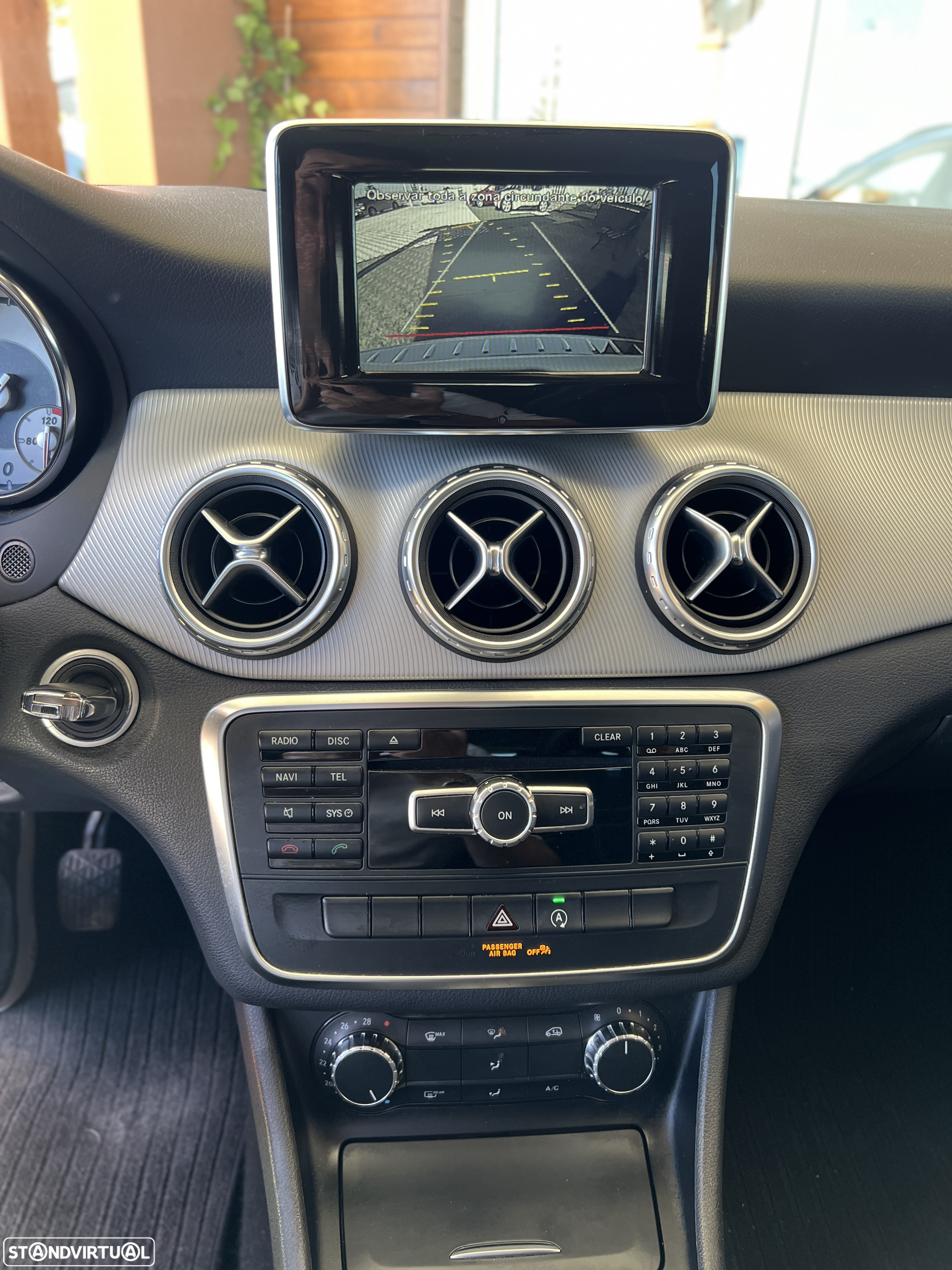 Mercedes-Benz GLA 180 CDi AMG Line - 11