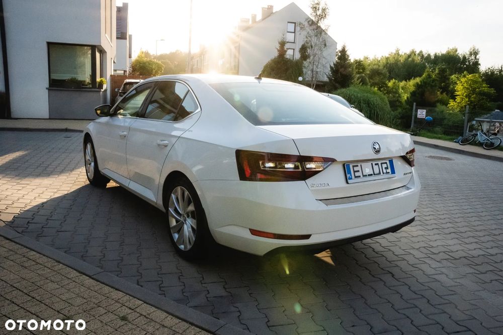 Skoda Superb 1.8 TSI Ambition - 7