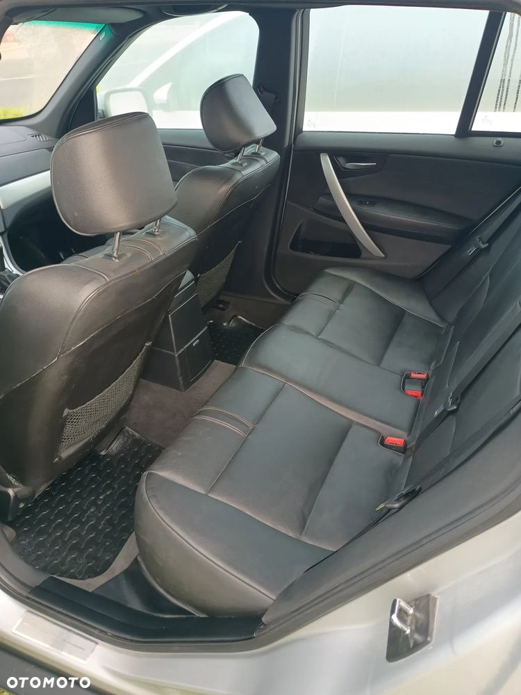 BMW X3 2.0d - 9
