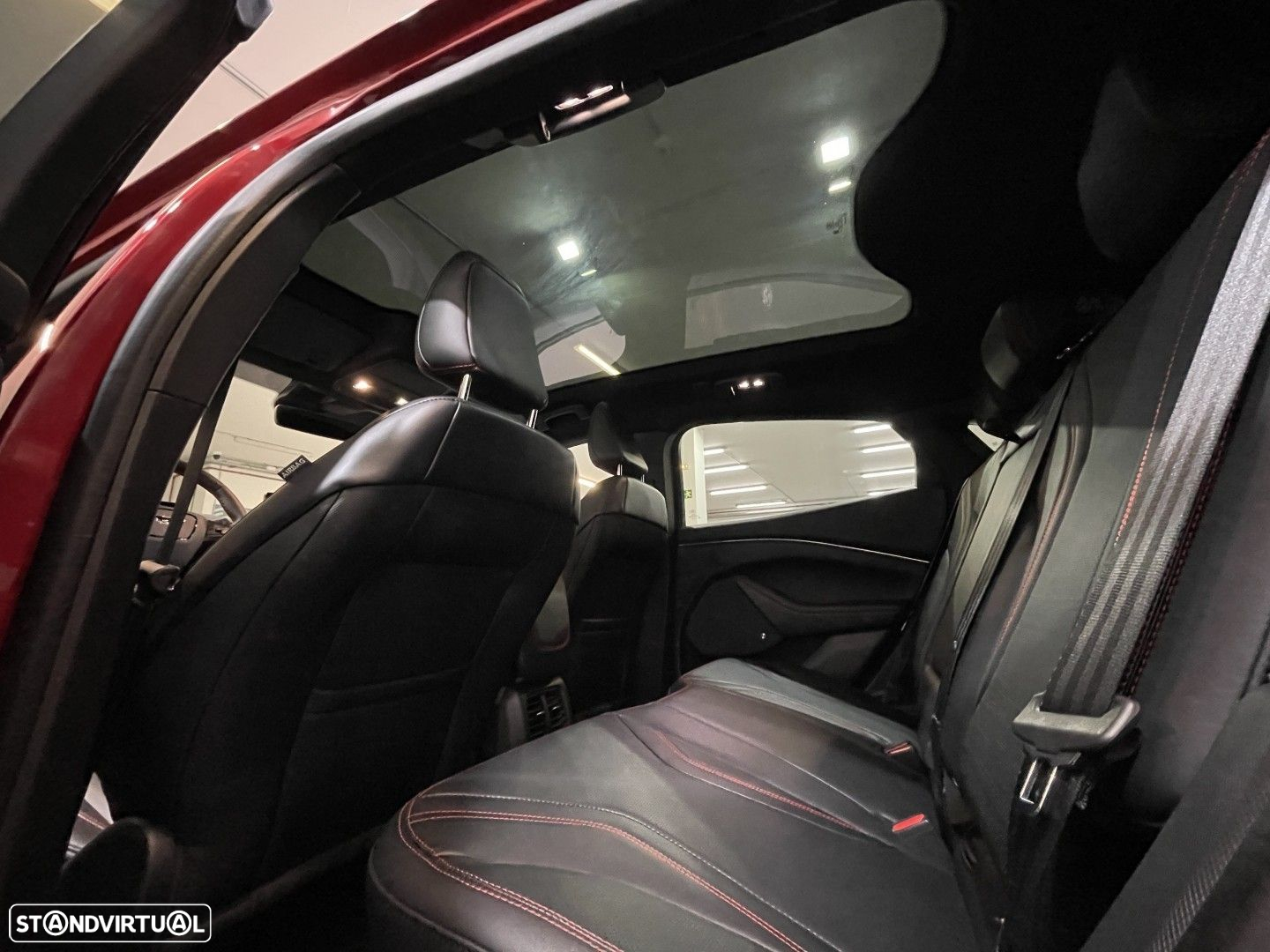 Ford Mustang Mach-E 98.7 kWh Premium AWD - 57