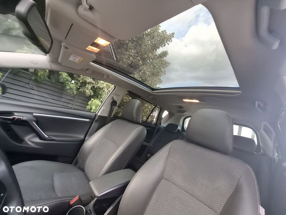 Toyota Verso 1.8 Premium MS - 21