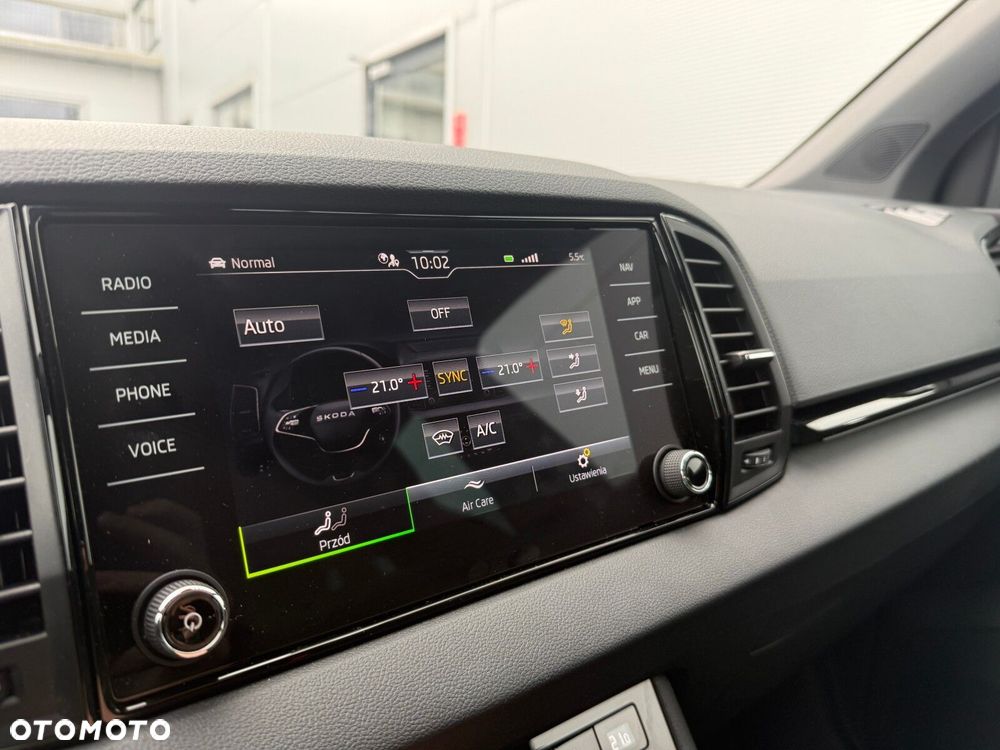 Skoda Karoq 1.5 TSI ACT Sportline DSG - 32