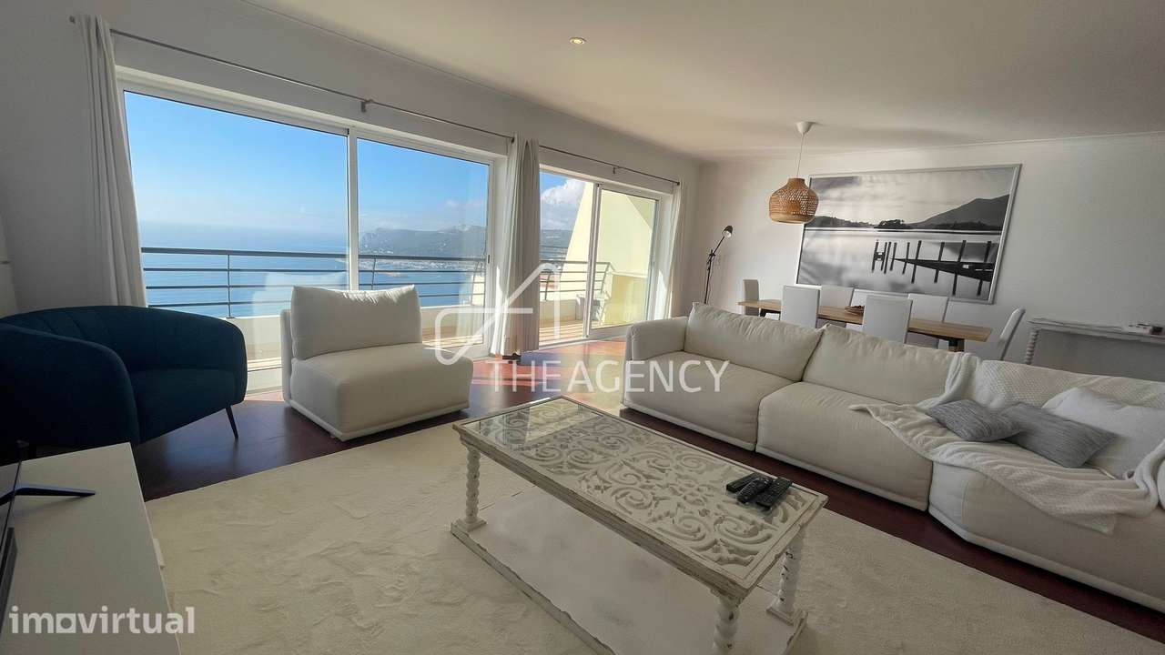 Espaçoso Duplex T2+1 com Vista Panorâmica Deslumbrante sobre o Mar em - Grande imagem: 2/14
