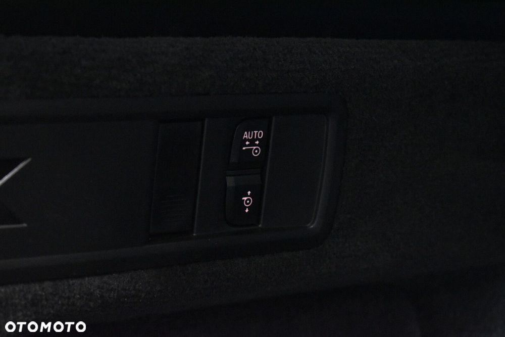 BMW X5 xDrive40d mHEV sport - 34