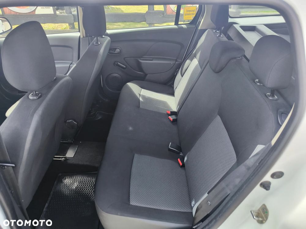 Dacia Logan 1.2 16V Ambiance - 10