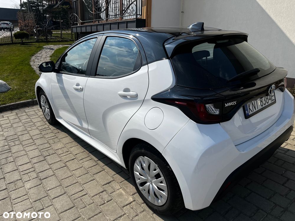 Toyota Yaris - 4