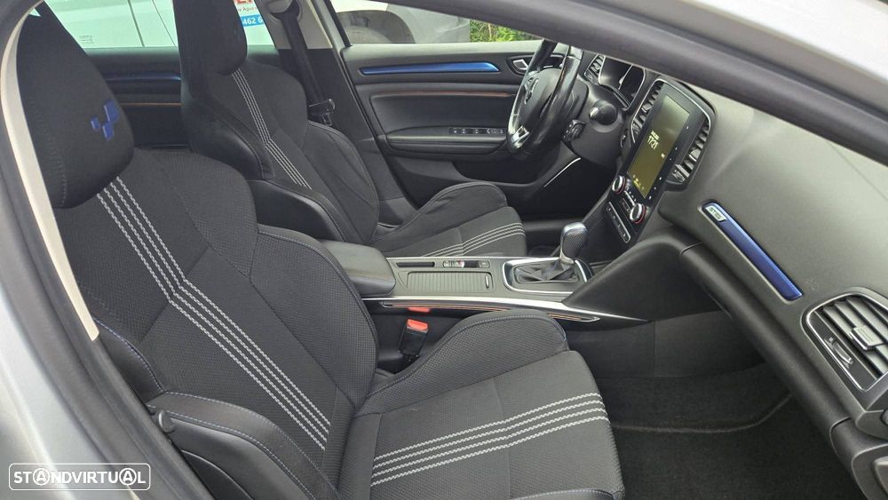 Renault Mégane 1.5 Blue dCi GT Line EDC - 6