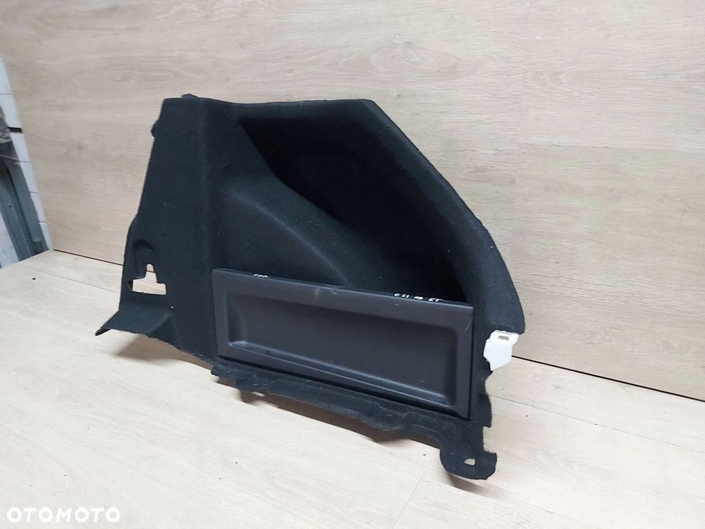 TOYOTA Corolla E21 boczek bagażnika HB prawy tył 64730-02291 - 2