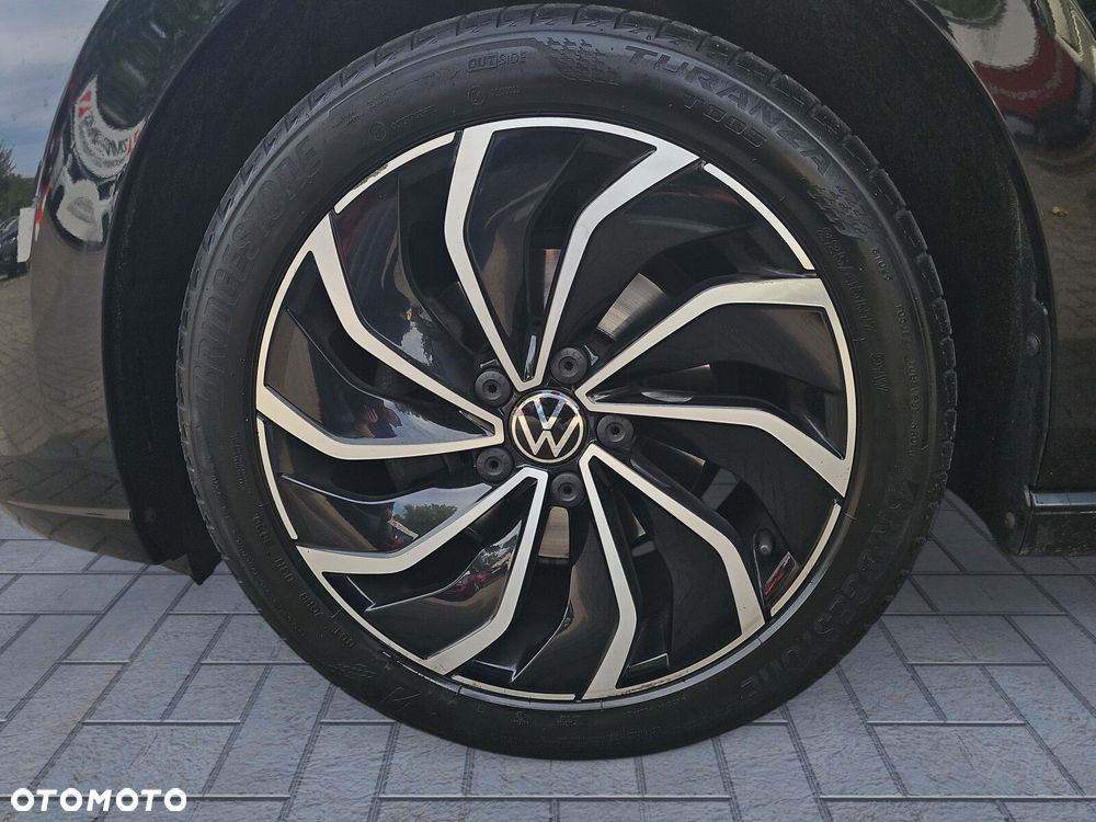 Volkswagen Golf - 36