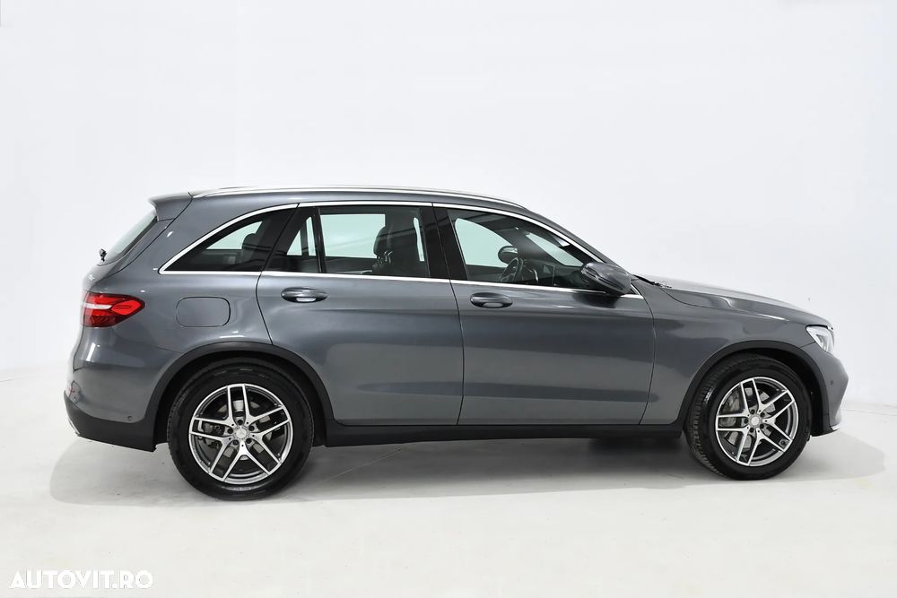 Mercedes-Benz GLC 220 d 4MATIC 9G-TRONIC AMG Line - 3
