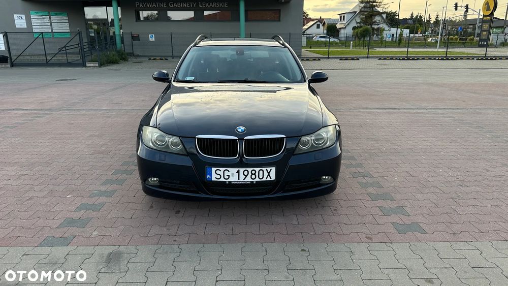 BMW Seria 3 318d - 1