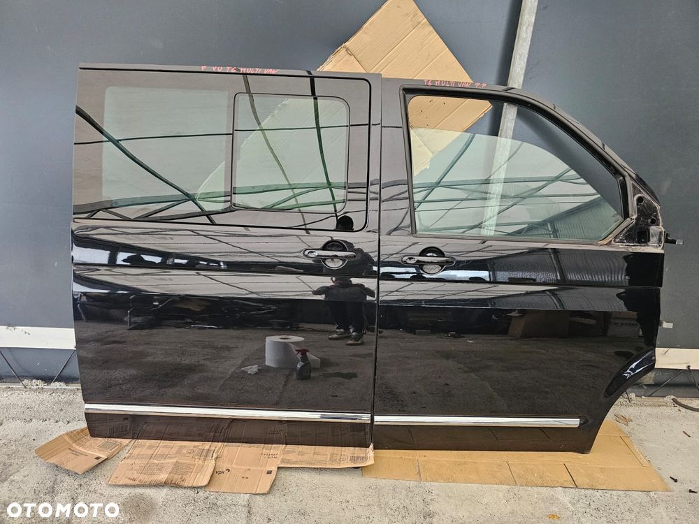 DRZWI PRAWE PRZEDNIE PRAWE PRZESUWNE VOLKSWAGEN T6 MULTIVAN - 1