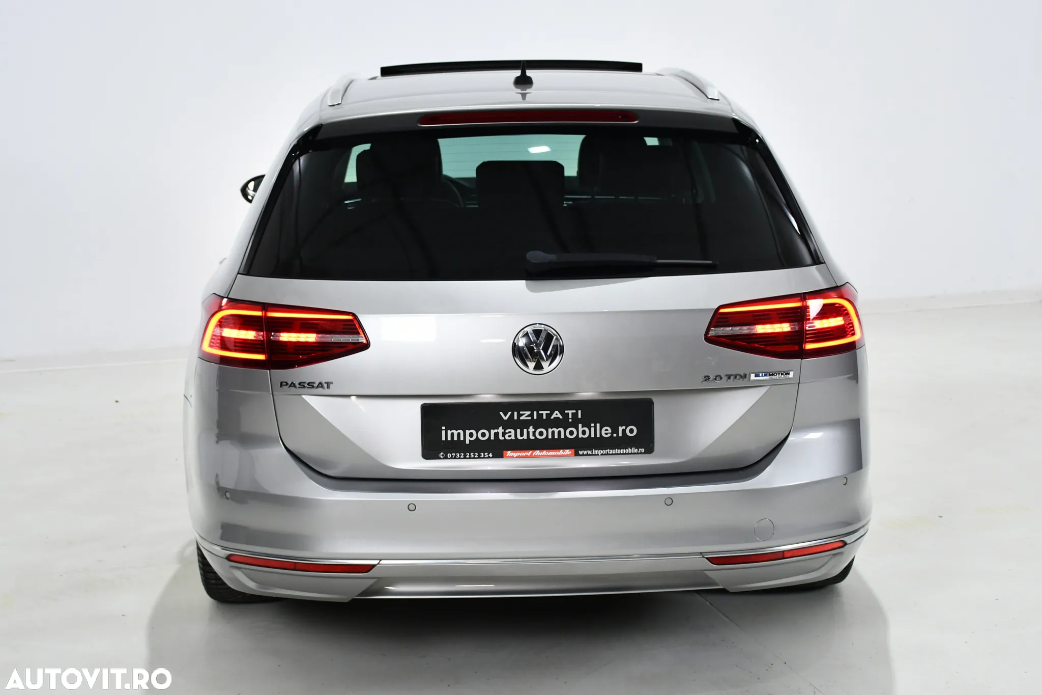 Volkswagen Passat 2.0 TDI DSG Highline - 13