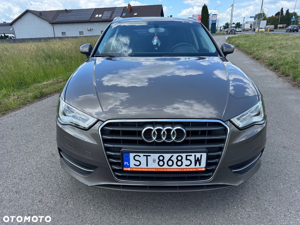 Audi A3 Sportback - 2