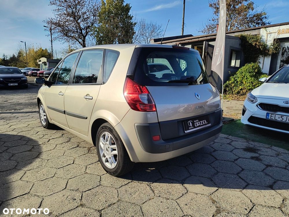 Renault Scenic - 8