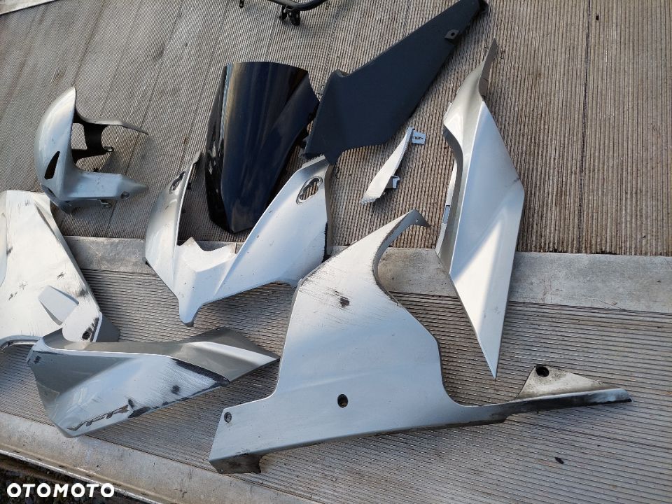 Honda VFR 800 RC93 bok boczek owiewka czasza błotnik ogon pług - 2
