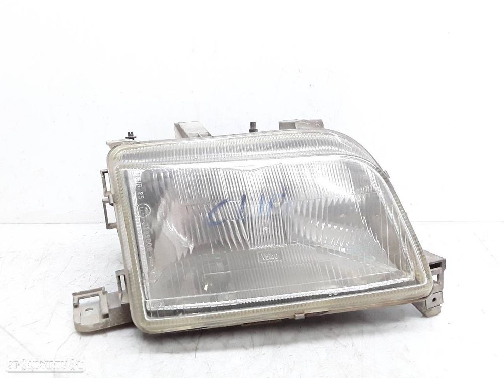 FAROL DIREITO RENAULT CLIO I 1991 - - 3