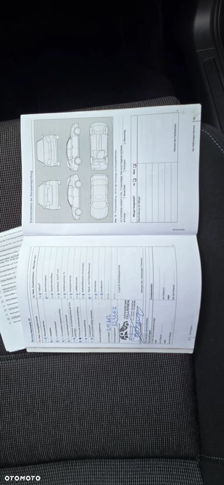 Volkswagen Passat Variant 2.0 TDI BMT Highline - 39