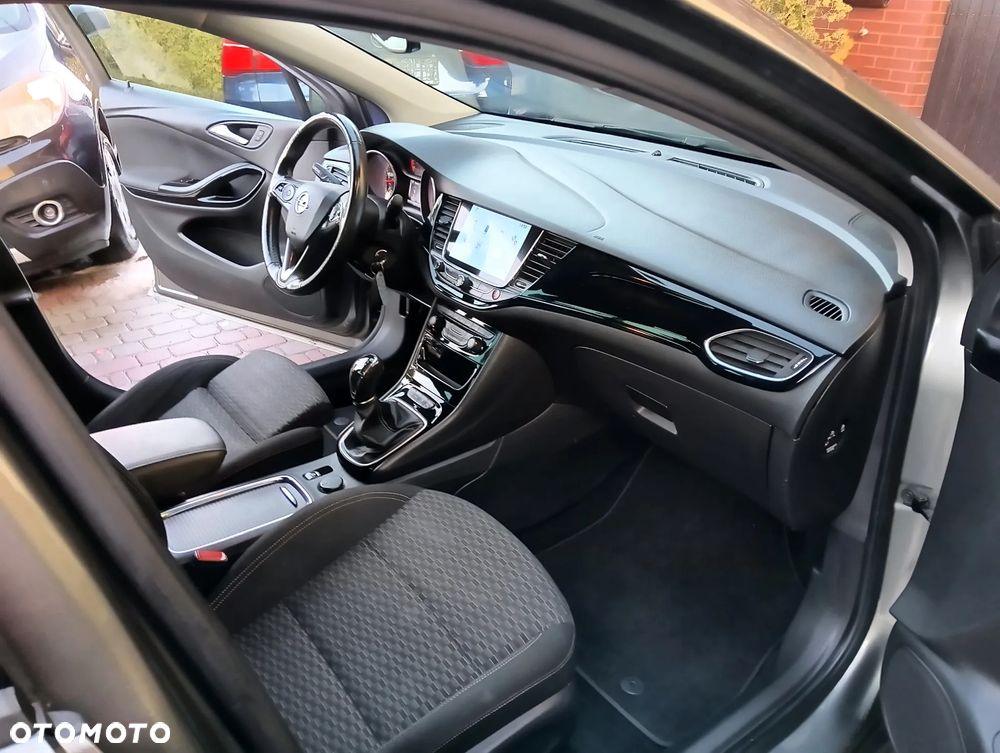 Opel Astra 1.4 Turbo Edition - 19