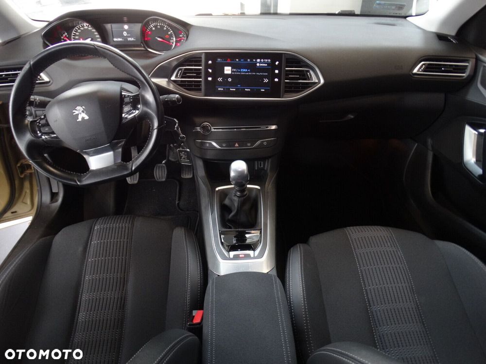 Peugeot 308 - 17