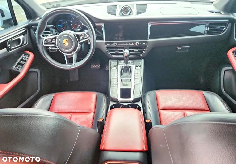 Porsche Macan - 10