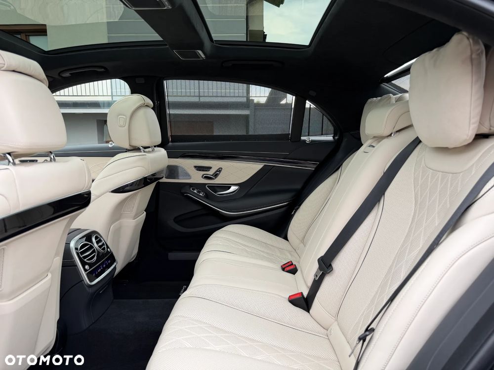 Mercedes-Benz Klasa S 560 4-Matic L 9G-TRONIC - 26
