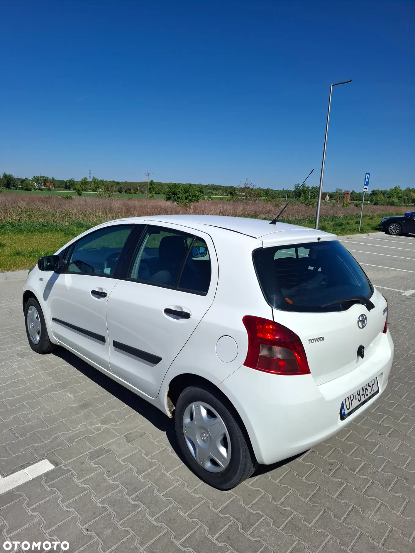 Toyota Yaris 1.0 Luna - 4