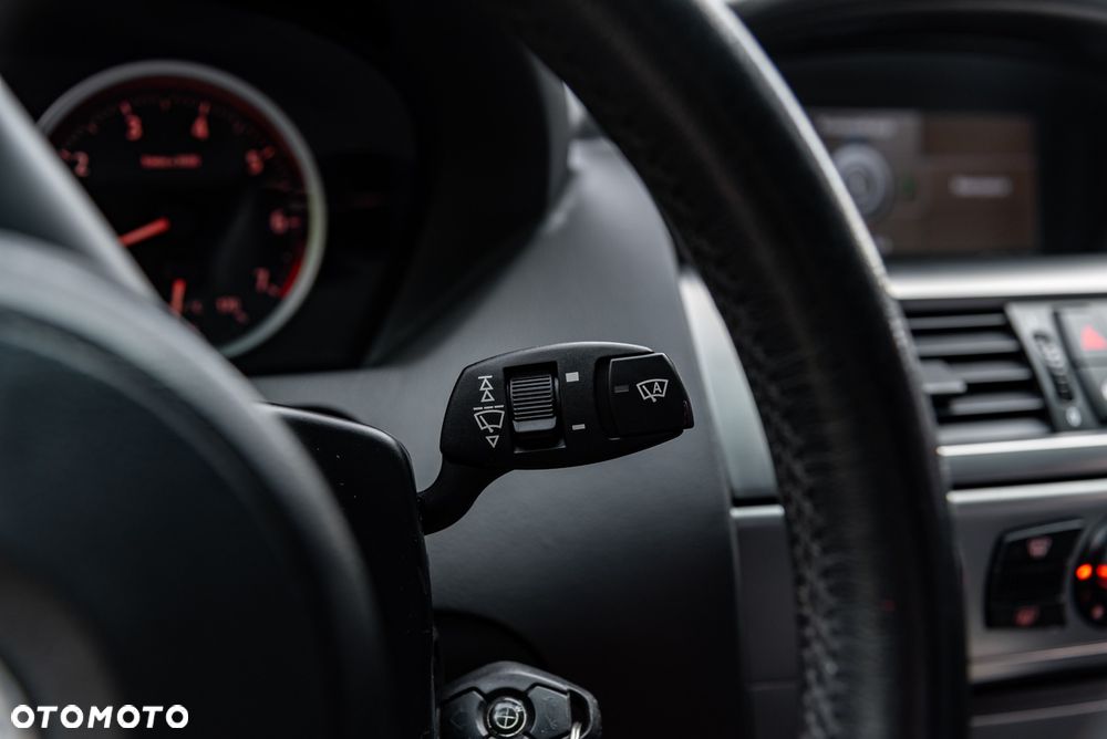 BMW Seria 6 645Ci - 30
