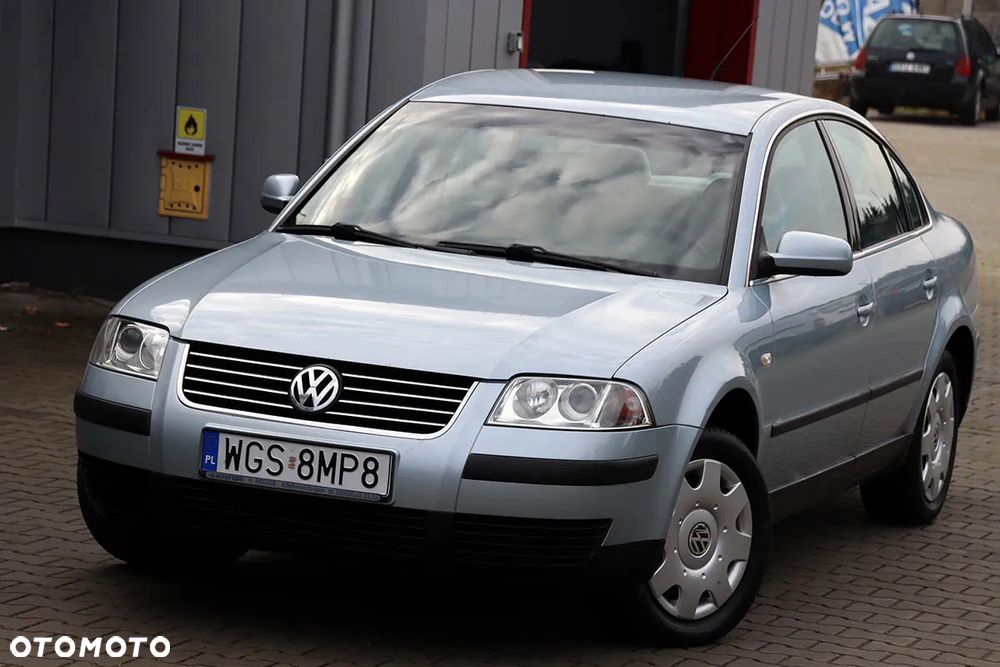 Volkswagen Passat 1.9 TDI Comfortline - 2