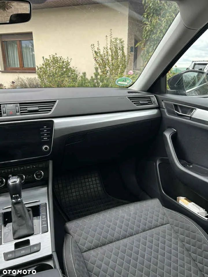 Skoda Superb 2.0 TDI SCR Ambition DSG - 12