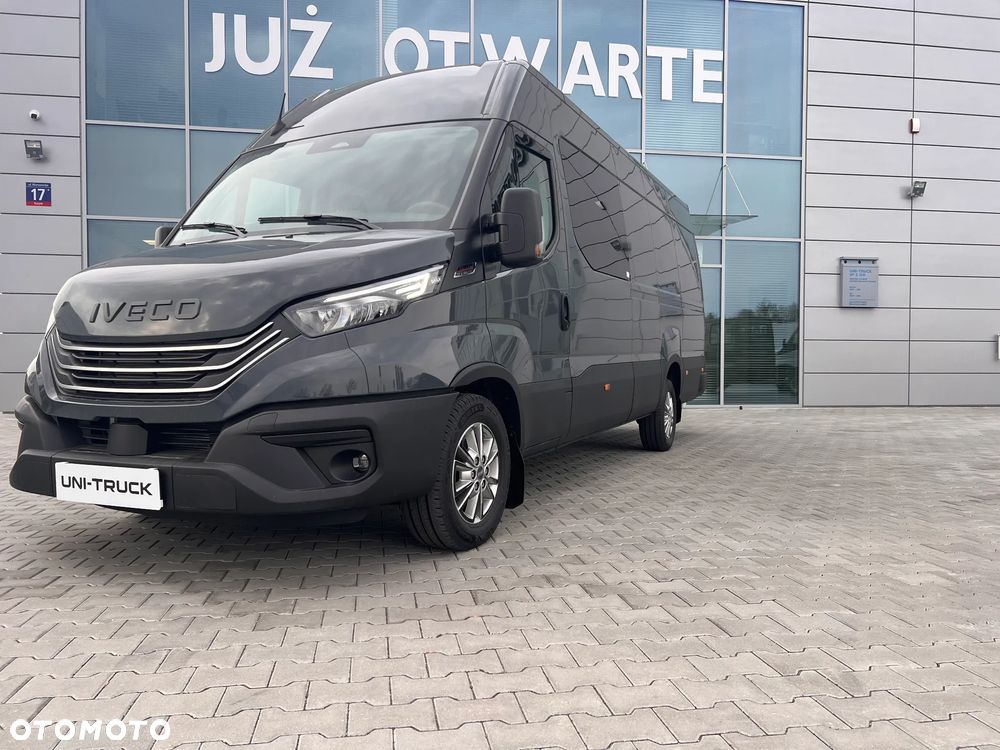 Iveco BRYGADÓWKA 7 MIEJSC OD RĘKI,MINIMUM FORMALNOŚCI,MAX SATYSFAKCJI - 4