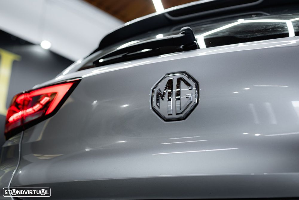 MG ZS EV 72.6 kWh Luxury - 11