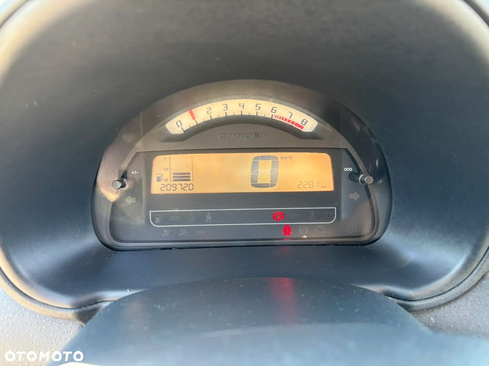 Citroën C2 1.1 VTR - 8