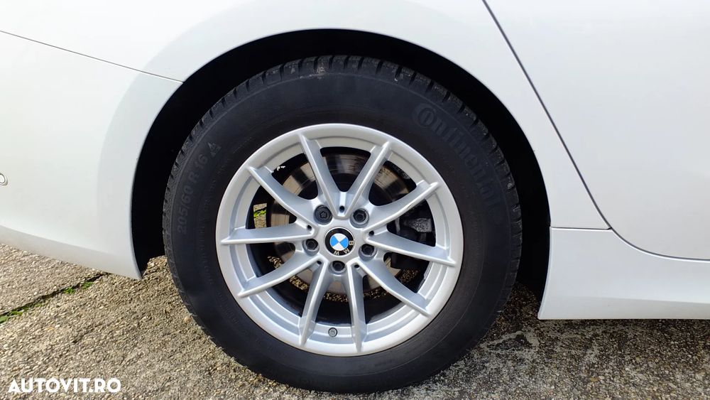 BMW Seria 3 320d Aut. Sport Line - 10