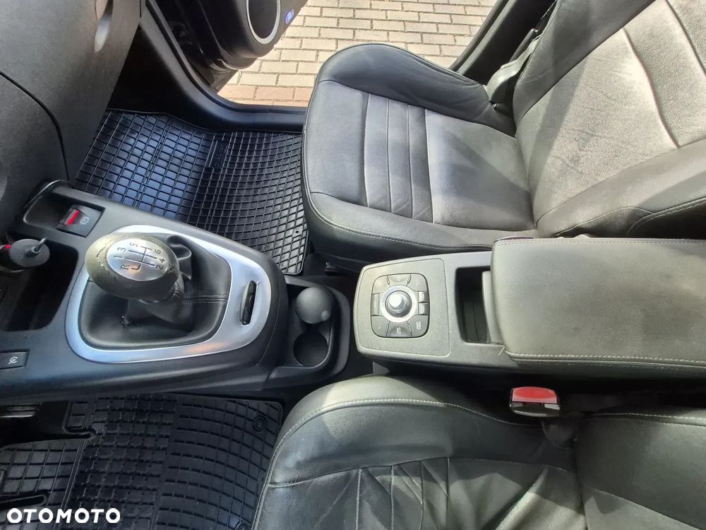 Renault Scenic 1.9 dCi FAP Privilege - 12