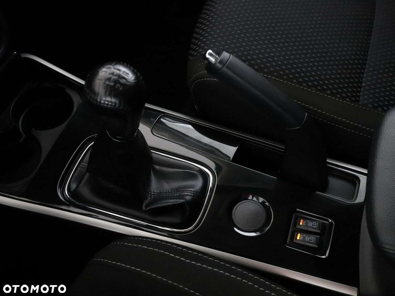 Mitsubishi Outlander 2.0 2WD Edition 100 - 28